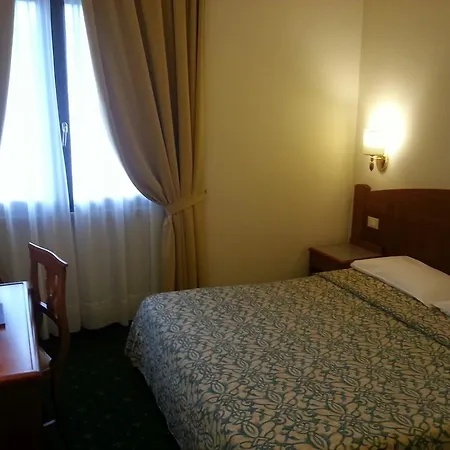 Smeraldo Ξενοδοχείο