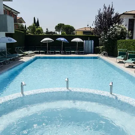 Hotel Smeraldo 3*