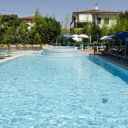 Smeraldo ラツィーゼ