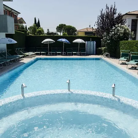 Hotell Smeraldo 3*