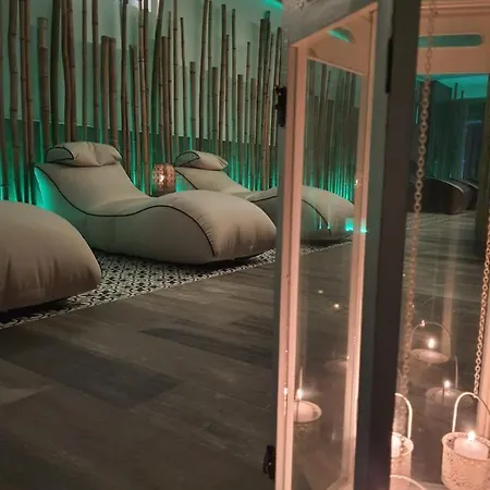 Smeraldo 3* لاتيزي