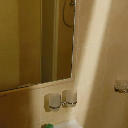 Smeraldo لاتيزي